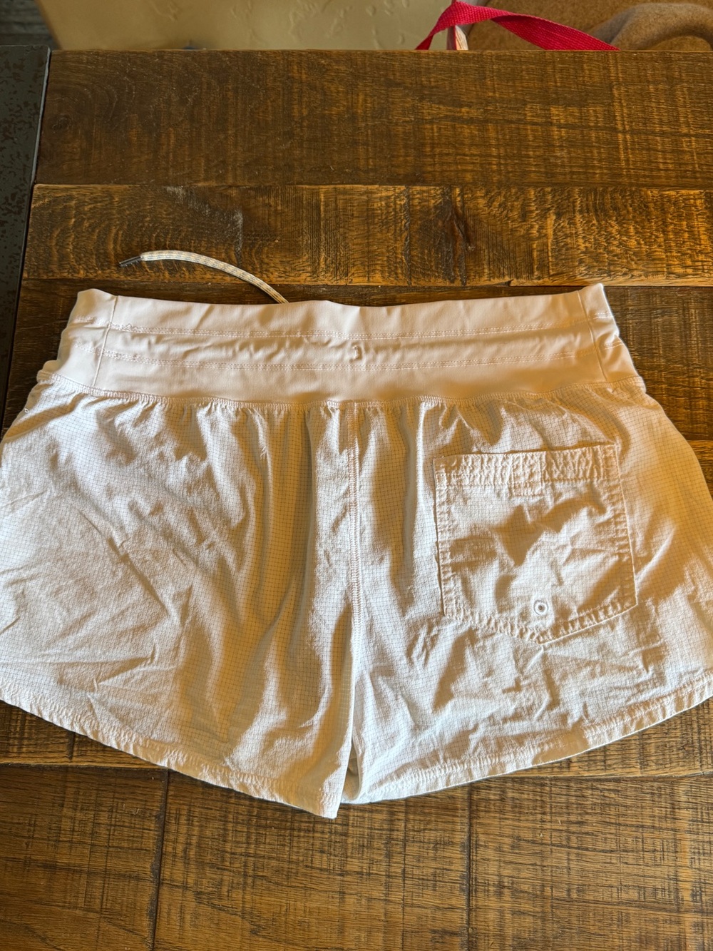 Vuori White Athletic Drawstring Shorts - Picture 4 of 4
